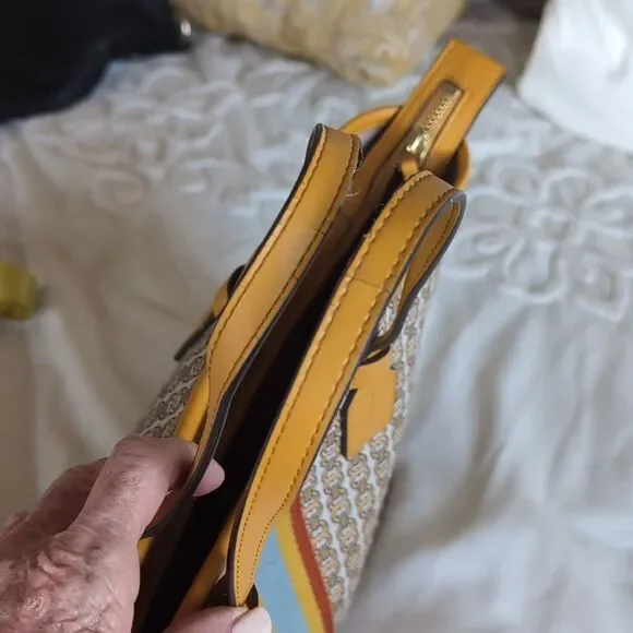 ✨ TORY BURCH Gemini Link Tote Bag - Picture 14 of 16